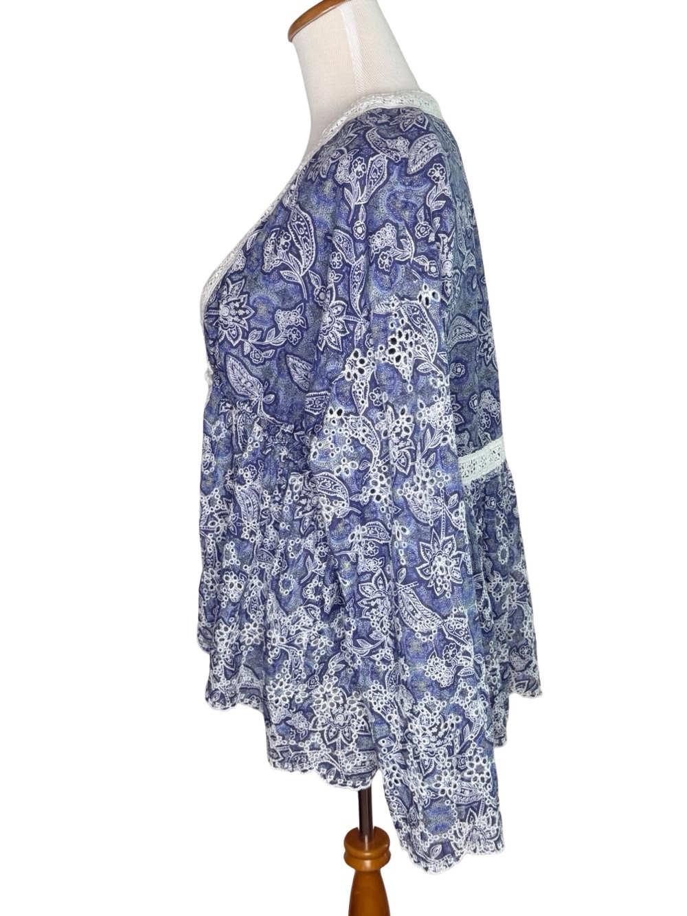 Free People Anissa Bed Jacket Size Medium Blue Combo Eyelet Lace Bohemian - Picture 3 of 8